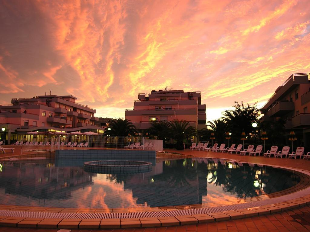 Ihr Residence Hotel Le Terrazze 葛伦坦马勒 外观 照片